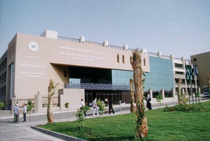 الأكاديمية العربية تحتفل بتخريج  دارسا بكلية الدراسات العليا في الإدارة