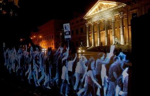 مظاهرة أشباح خارج مبنى البرلمان الإسباني لأول مرة بالتاريخ