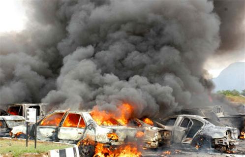 مقتل  وإصابة  جراء تفجير سيارة مفخخة في الصومال