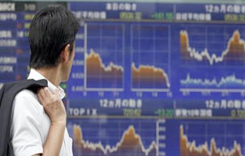 مؤشر الأسهم اليابانية يهبط لأقل مستوى فيما يزيد عن أسبوع وأزمة اليونان تعصف بالأسواق