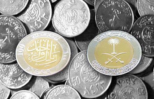 سعودي يتطلع لدخول موسوعة جينيس برسم جدارية من  ألف عملة معدنية