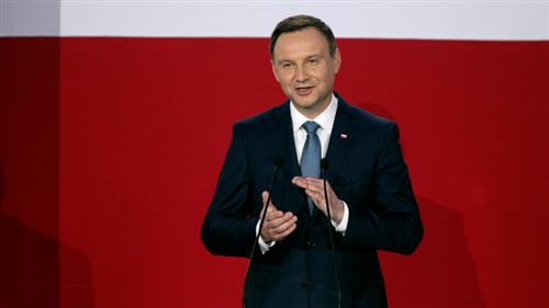 رئيس بولندا يندد بالشوفينية والكراهية في واقعة البصق على سفير بلاده في إسرائيل