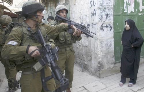 إسرائيل ترفع الطوق الأمني الشامل المفروض على الضفة وقطاع غزة