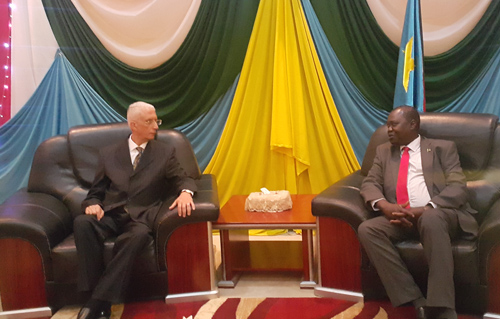نائب وزير الخارجية للشئون الإفريقية يزور جنوب السودان لتسليم رسالة من السيسي إلى سيلفا كير 