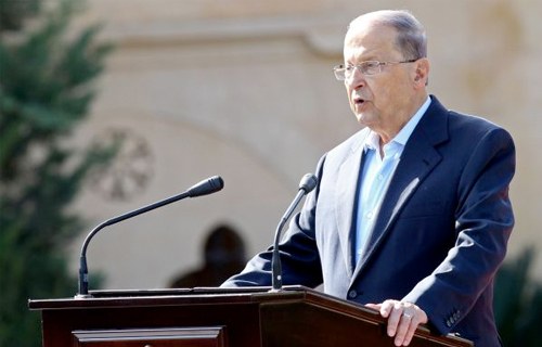 الرئيس اللبناني يطالب اللاجئين السوريين بالعودة إلى بلادهم