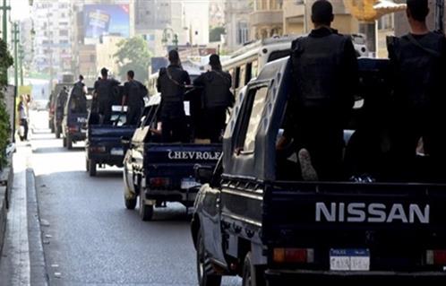ضبط  عاملًا مصريًّا بمنفذ السلوم و هاربًا من تنفيذ أحكام بمطروح