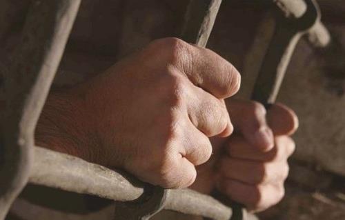 حبس المتهم بشنق زميله داخل ورشة حدادة بمنطقة الشرابية