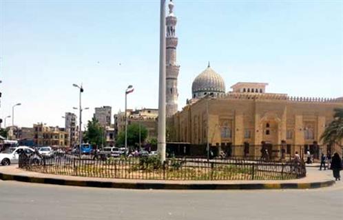 محافظ القاهرة يتابع تطوير ساحة مسجد السيدة زينب 