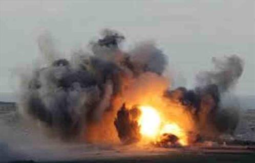 مقتل وإصابة  عراقيين في انفجار غربي بغداد