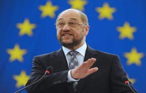 رئيس البرلمان الأوروبي قرار كاميرون البقاء في منصبه لأشهر مخز