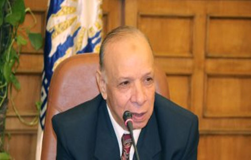 محافظ القاهرة مشيدًا بدور صندوق العشوائيات يولى اهتمامًا خاصًا بالعاصمة