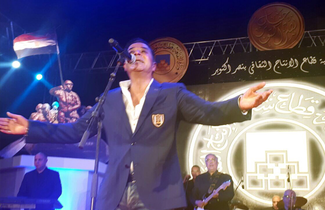 مدحت صالح يعيد غناء الحمد لله على نعمة الوطن في احتفالية نصر أكتوبر| صور