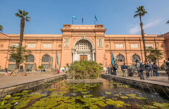 افتتاح معرض  عامًا من الزيارات الملكية البلجيكية لمصر بالمتحف المصري الثلاثاء
