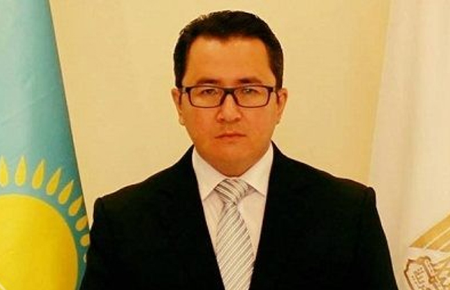 سفير كازاخستان بالقاهرة التبادل الثقافي بين البلدين من أنشط قطاعات التعاون