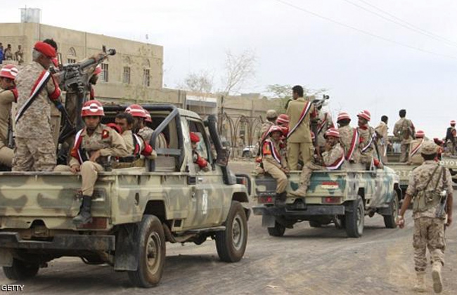 الجيش اليمني ماضون في استعادة الدولة وتحرير كل المختطفين في سجون الميليشيا
