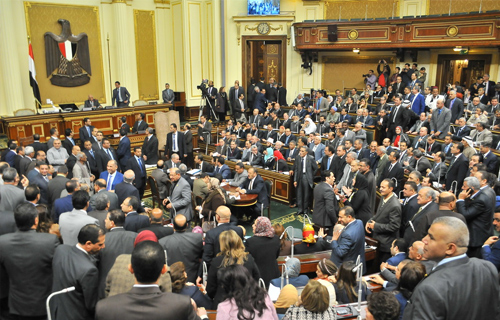 بالصور بدء جلسة التصويت على إسقاط عضوية محمد أنور السادات من البرلمان