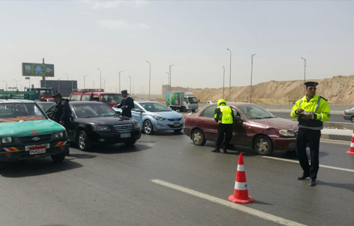 مرور الغربية يحرر  مخالفات في حملة بالطرق والشوارع