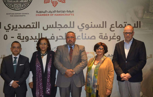 وكيل المجلس التصديري للصناعات اليدوية  شركة مصرية تشارك بمعرض بازار برلين نوفمبر المقبل
