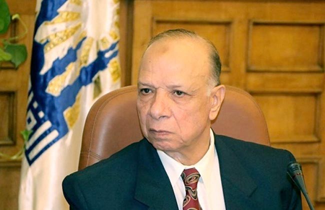 محافظ القاهرة يكرم أوائل الشهادات العامة