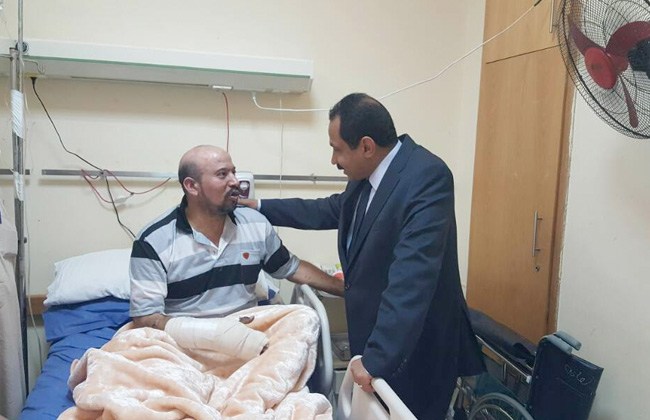 مدير أمن الإسكندرية يزور مصابي الشرطة في تفجير المرقسية