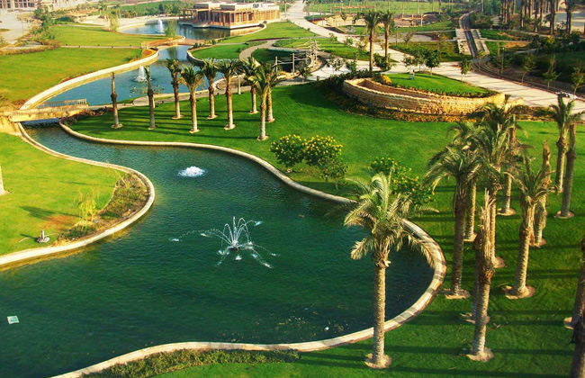 رئيس الحدائق المتخصصة يستعرض مراحل تطوير حديقة الأسرة أمام محافظ القاهرة -  بوابة الأهرام