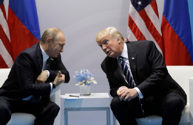 بيلوسي تقارير مكافآت الروس لقتل القوات الأمريكية تظهر تساهل ترامب مع بوتين