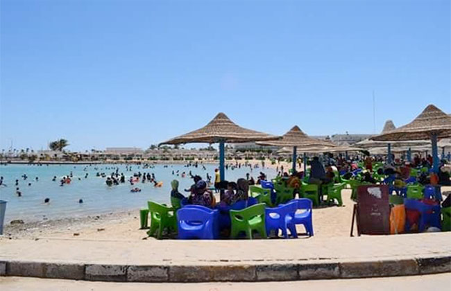 محافظ البحر الأحمر فتح الشواطئ العامة والمتنزهات للمواطنين خلال عيد الفطر المبارك