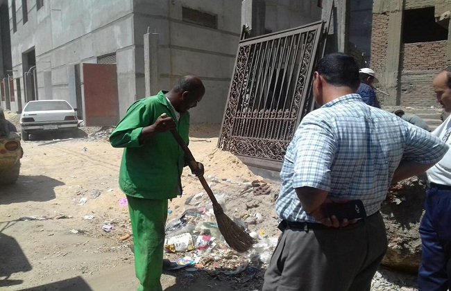 حملة لإزالة الإشغالات وأخرى للنظافة بحى شرق شبين الكوم بالمنوفية | صور