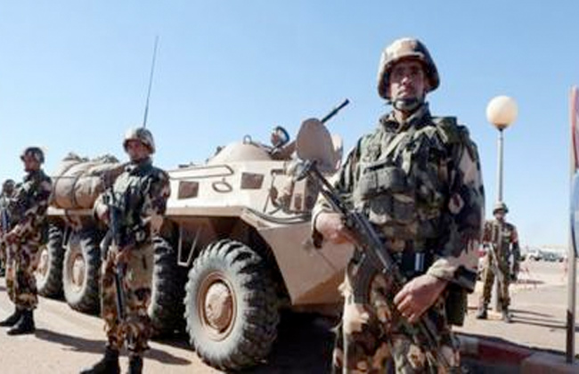 الجيش الجزائري يعتقل  عناصر لدعم الإرهاب