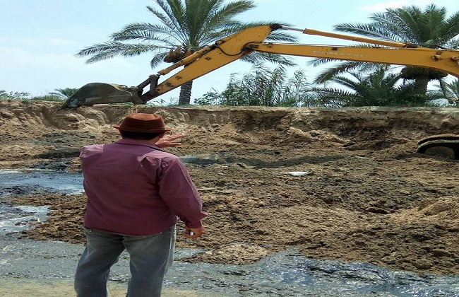 إزالة مزرعتين للسمك بمساحة  فدانًا بإحدى قرى بلقاس بالدقهلية | صور