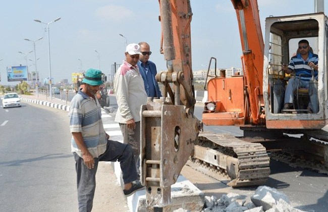 الطرق والنقل بالشرقية إغلاق طريق مفارق أبو نصار أبو كراسيع لأعمال الرصف