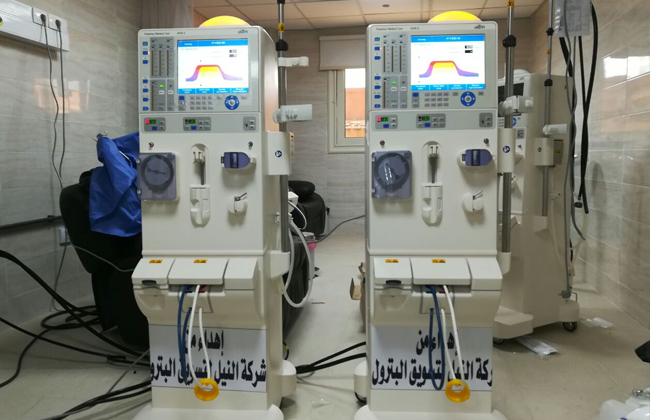 صحة الغربية تتسلم  ماكينة غسيل كلوي جديدة لتوزيعها على المستشفيات