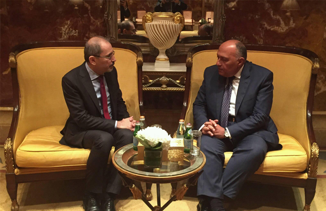 سامح شكري يعقد لقاءات ثنائية مع وزيري خارجية السعودية والأردن على هامش دعم شرعية اليمن | صور