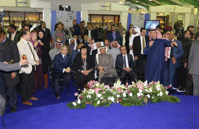 وزيرة الثقافة وسفير السعودية يزوران جناح المملكة بمعرض الكتاب | صور