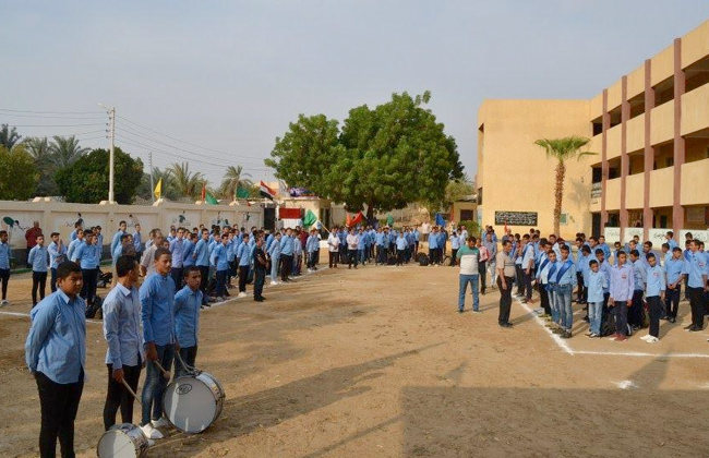 بدء الدراسة في أول مدرسة ثانوية عسكرية في الوادي الجديد | صور - بوابة  الأهرام