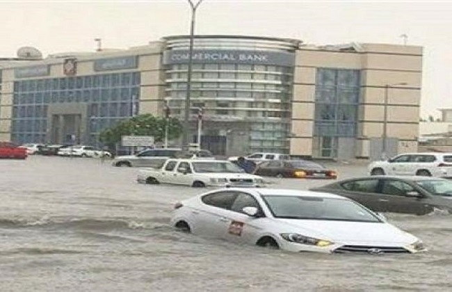 السيول تجتاح الدوحة ومغردون صرفوا فلوسهم على التفرقة والإرهاب | فيديو