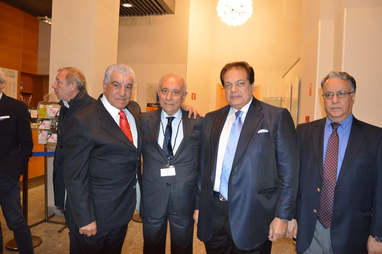 القنصل العام في ميلانو يشارك في حفل تكريم زاهي حواس وأبو العينين في إيطاليا| صور