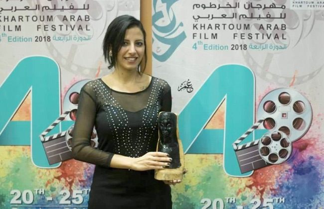 تكريم المخرجة ماجي أنور عن سلسلة أفلام الكلاسيكيات بمهرجان الخرطوم السينمائي 