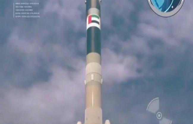 الإمارات تعلن إطلاق القمر الصناعي خليفة سات بنجاح