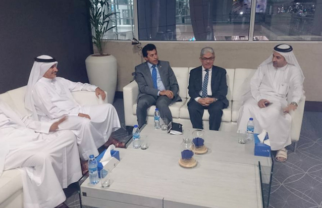 وزير الرياضة يصل إلى الإمارات لحضور ندوة دبي الدولية للإبداع الرياضي | صور