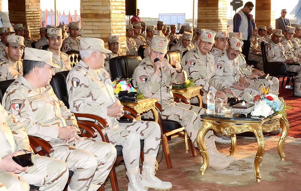 جولة الفريق محمد فريد رئيس أركان حرب القوات المسلحة في مشروع مراكز القيادة