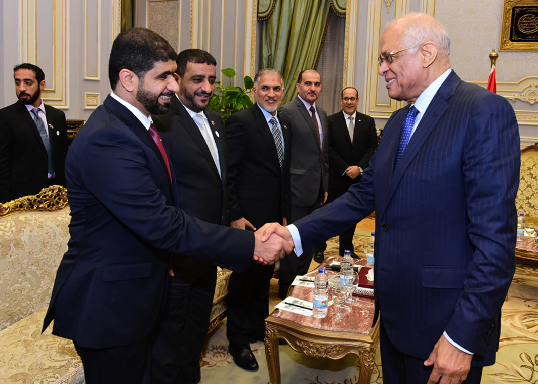 رئيس مجلس النواب يلتقي وفد كلية الدفاع الوطني بدولة الإمارات