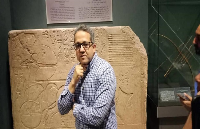 وزير الآثار يصل سوهاج لتفقد الاكتشافات الأثرية الجديدة