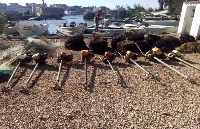 محافظ كفرالشيخ يتابع حملة إزالة التعديات على بحيرة البرلس | صور