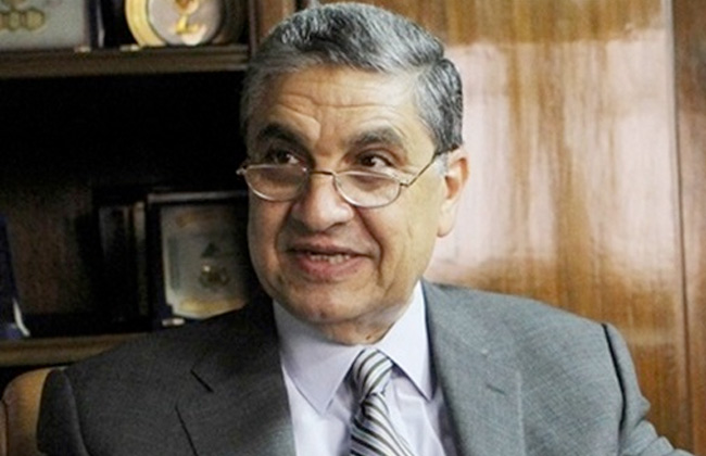 عبد الفتاح رئيسا لقطاع مكتب وزير الكهرباء ومهدي لتطوير الأداء السياسي