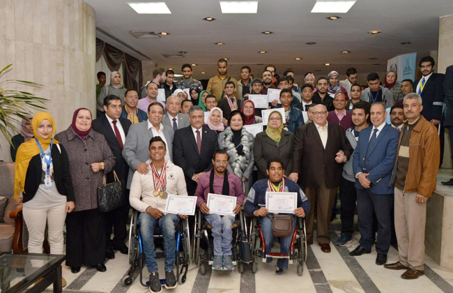 لأول مرة في مصر.. رئيس جامعة عين شمس يعلن إنشاء مركز لرعاية ذوي القدرات  الخاصة | صور - بوابة الأهرام