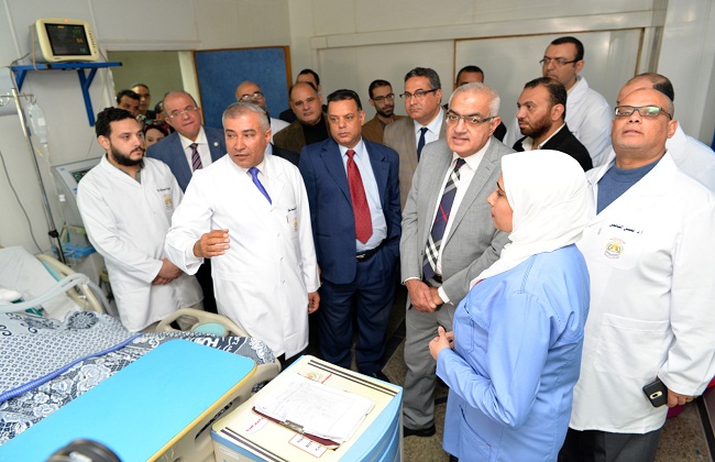 افتتاح تجديدات قسم الأمراض الصدرية بمستشفى جامعة المنصورة | صور