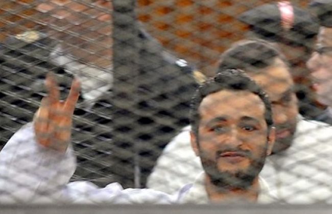  السجن  عاما لأحمد دومة في إعادة محاكمته بأحداث عنف مجلس الوزراء