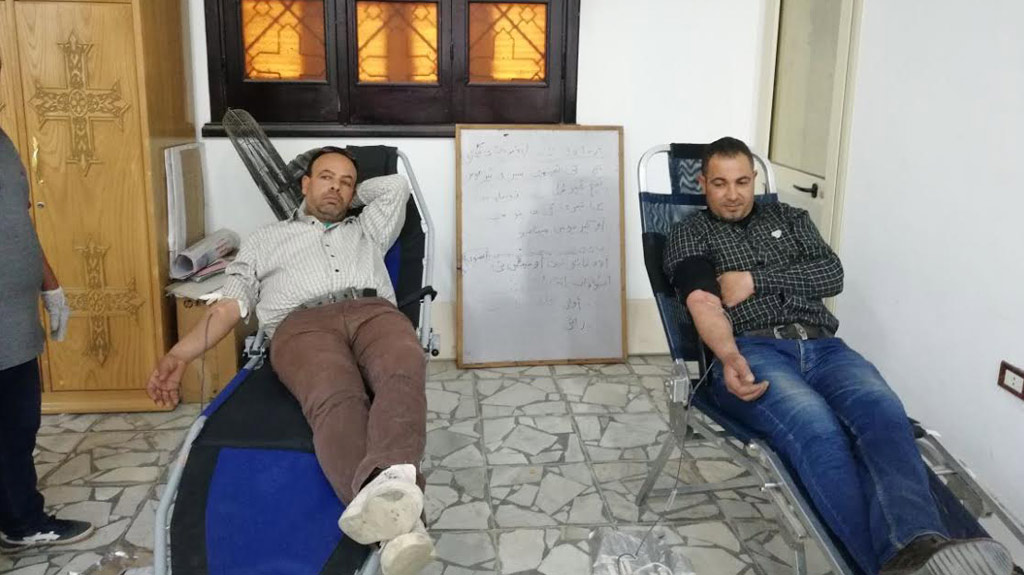 إقبال من مواطني السويس للتبرع بالدم لدعم العملية سيناء  بكنيسة مارجرجس | صور