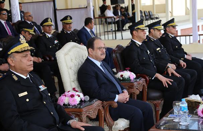 وزير الداخلية يشهد تخريج فرقة الترقي لأمناء الشرطة
